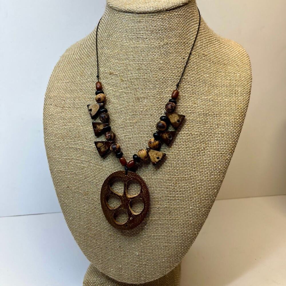 necklace Wood Beaded Necklace Wood Pendant Jewelry Costume Fashion Estate Find